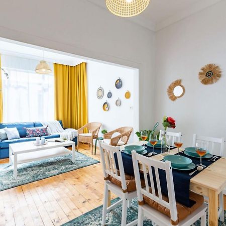 Апартаменты Colorful Flat With Excellent Location Near Trendy Attractions In Kadikoy Стамбул Экстерьер фото