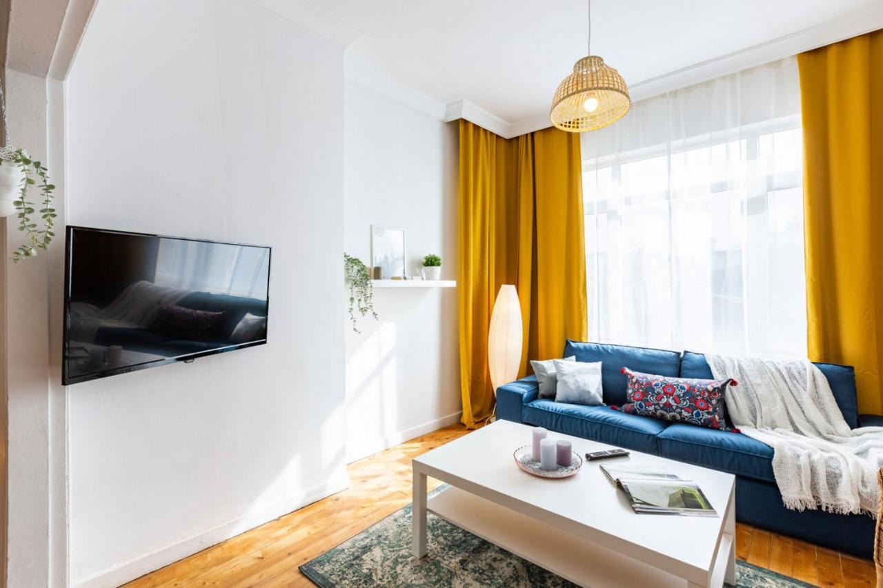 Апартаменты Colorful Flat With Excellent Location Near Trendy Attractions In Kadikoy Стамбул Экстерьер фото